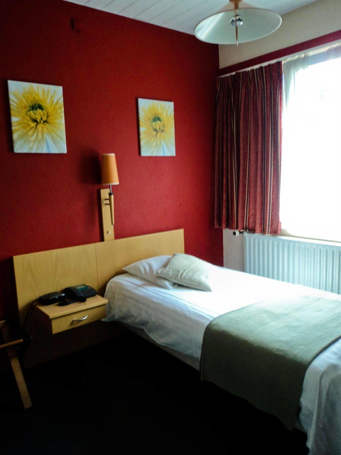Hotel Auberge Van Strombeek Jette Экстерьер фото