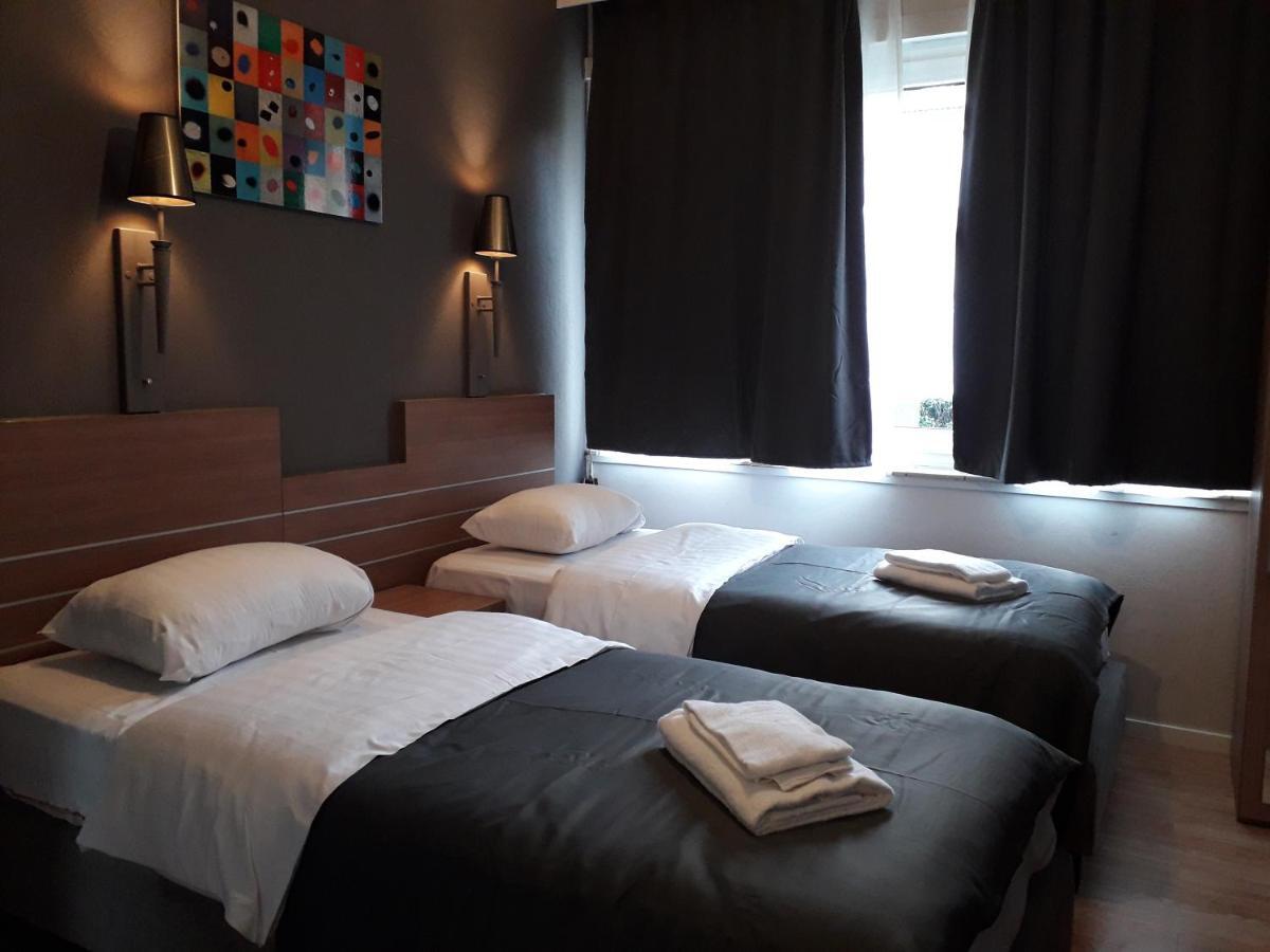 Hotel Auberge Van Strombeek Jette Экстерьер фото