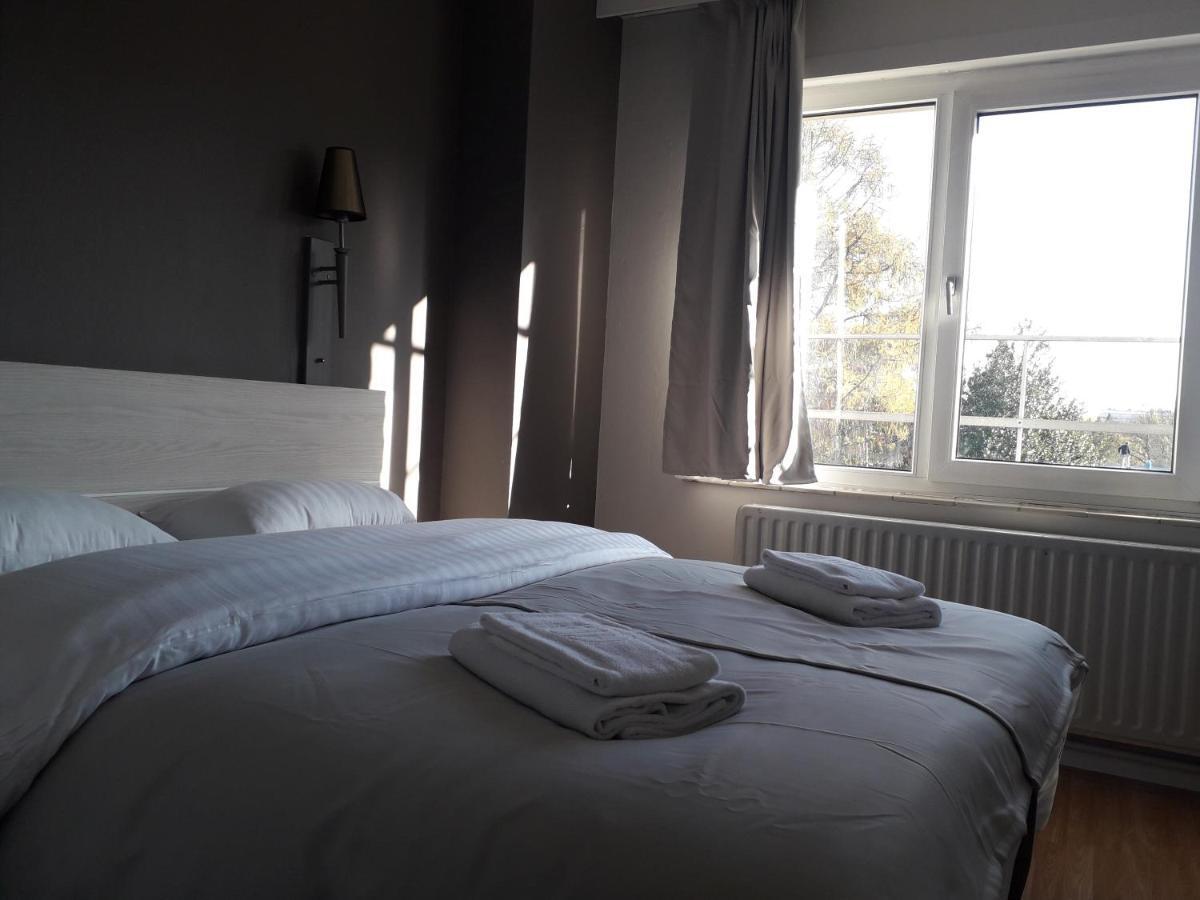 Hotel Auberge Van Strombeek Jette Экстерьер фото