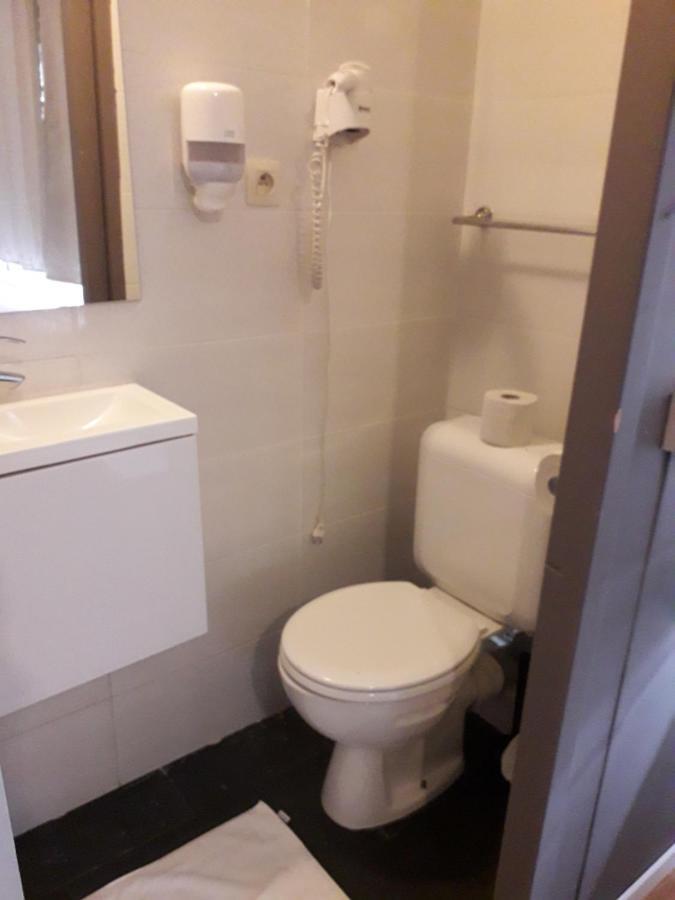 Hotel Auberge Van Strombeek Jette Экстерьер фото